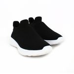 Tenis deportivos para Hombre marca Varomi Color negro Talla 32