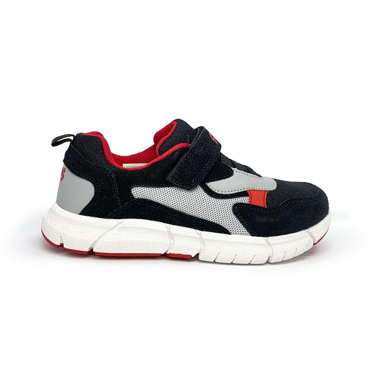 Tenis deportivos para ni os color negro marca Steps Springstep