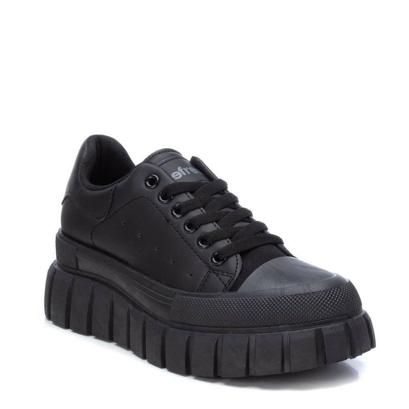 Tenis para mujer color negro marca Refresh Talla 39