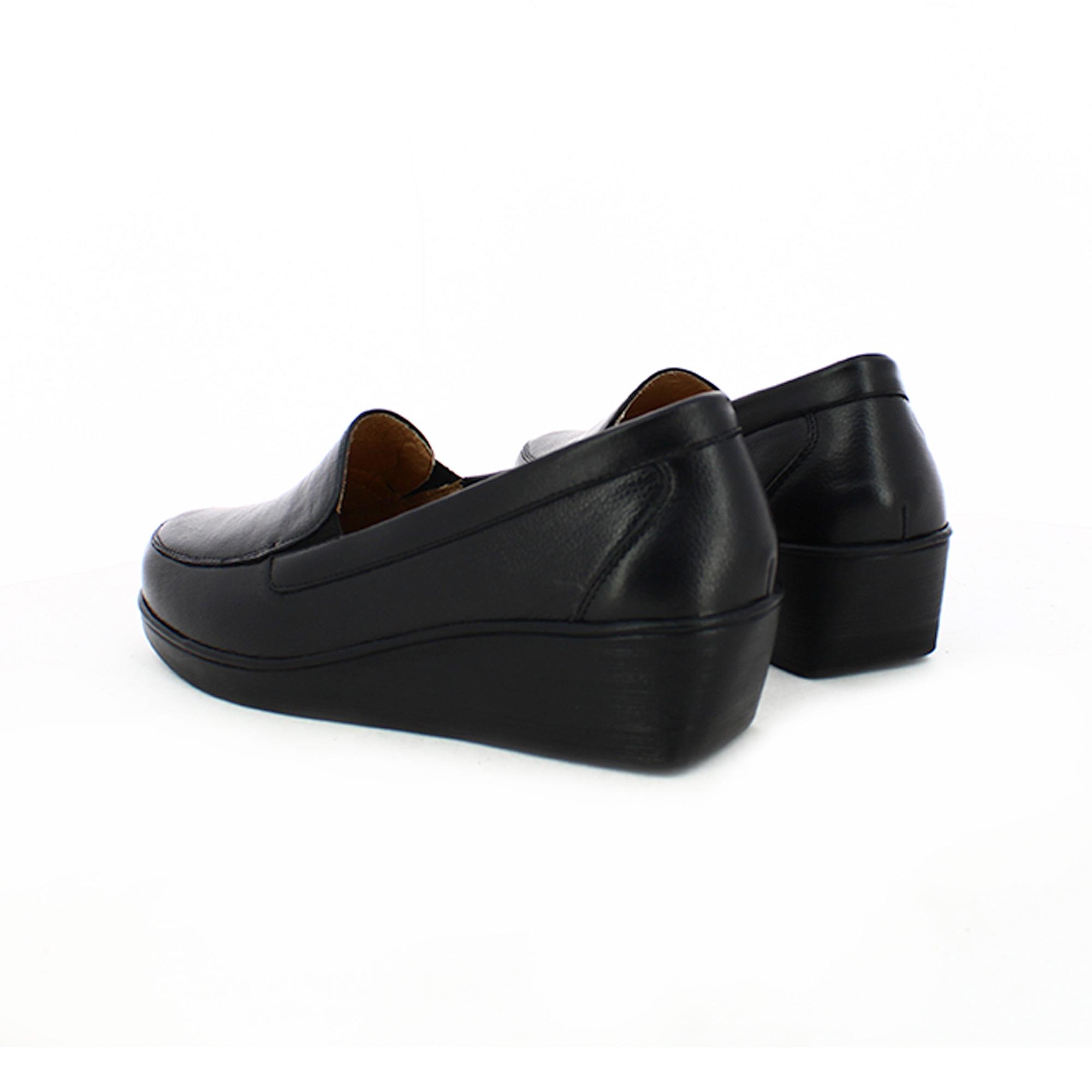 Mocasines Lob Footwear 56203060 color Negro para Dama