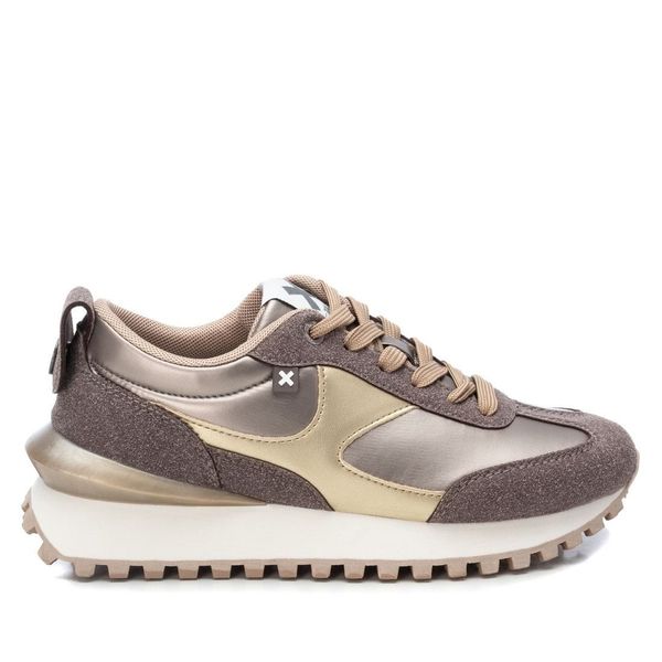 Tenis Casual Mujer Marca Xti Color Oro