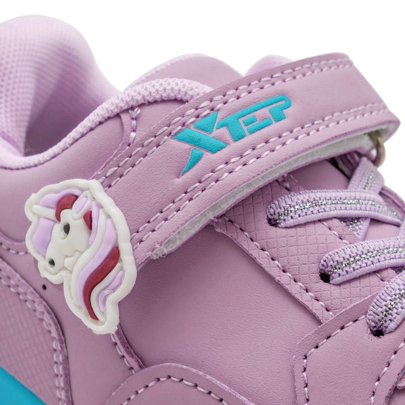 Tenis-Lila-Con-Luces-Xtep-Niña--Talla-25-5