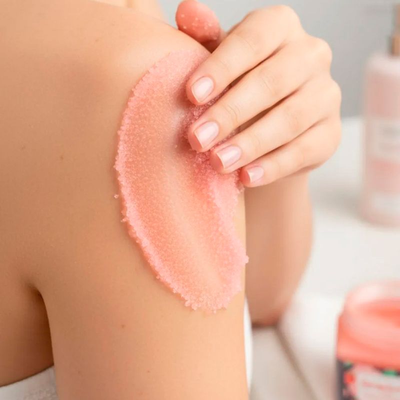 Exfoliante-Corporal-Fresa-Talla-44-1