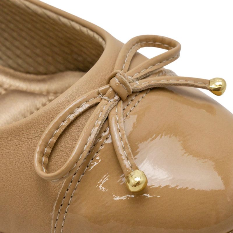 Baletas-Beige-Para-Mujer-Con-Punta-En-Charol-Y-Moño-Decorativo-192349-Talla-35-0