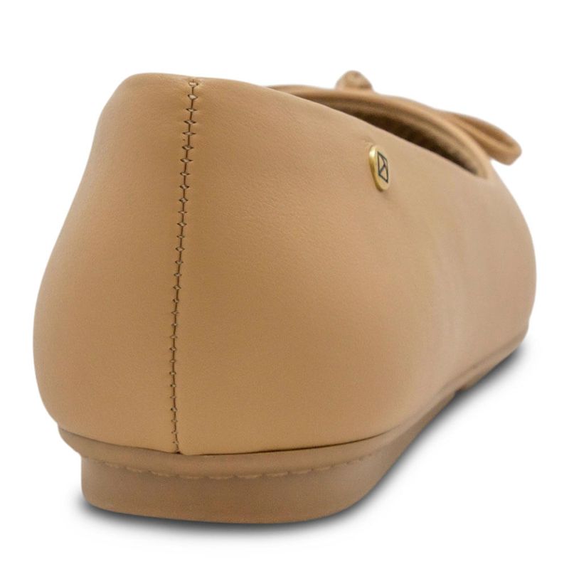 Baletas-Beige-Para-Mujer-Con-Punta-En-Charol-Y-Moño-Decorativo-192349-Talla-35-2